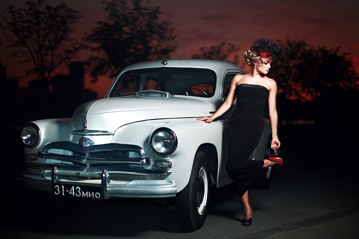 beautiful sexy fashion blond girl model with bright makeup curly hairstyle retro style sitting old car 1